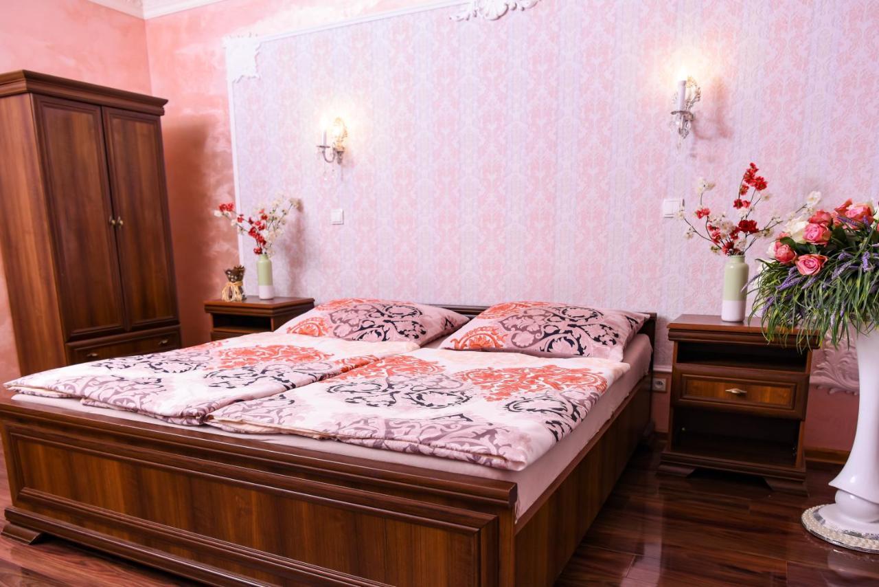 Apartament Rose Mariańskie Łaźnie Zewnętrze zdjęcie